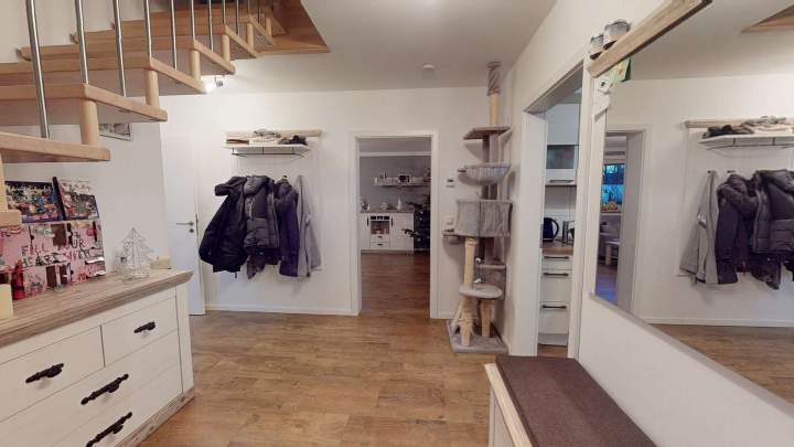 Modernes Einfamilienhaus mit zeitgemäßer Ausstattung 