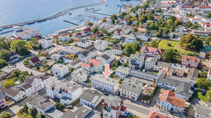 Wohn- und Geschäftshaus in Hafennähe!