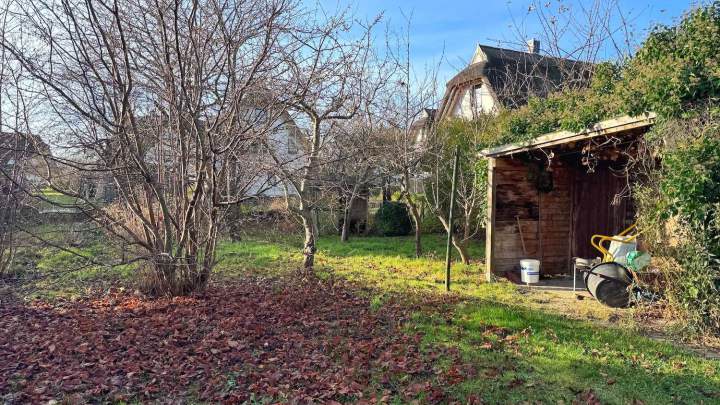 Doppelhaushälfte mit großem Grundstück – flexibel nutzbar in zentraler Ortslage im Norden Rügens