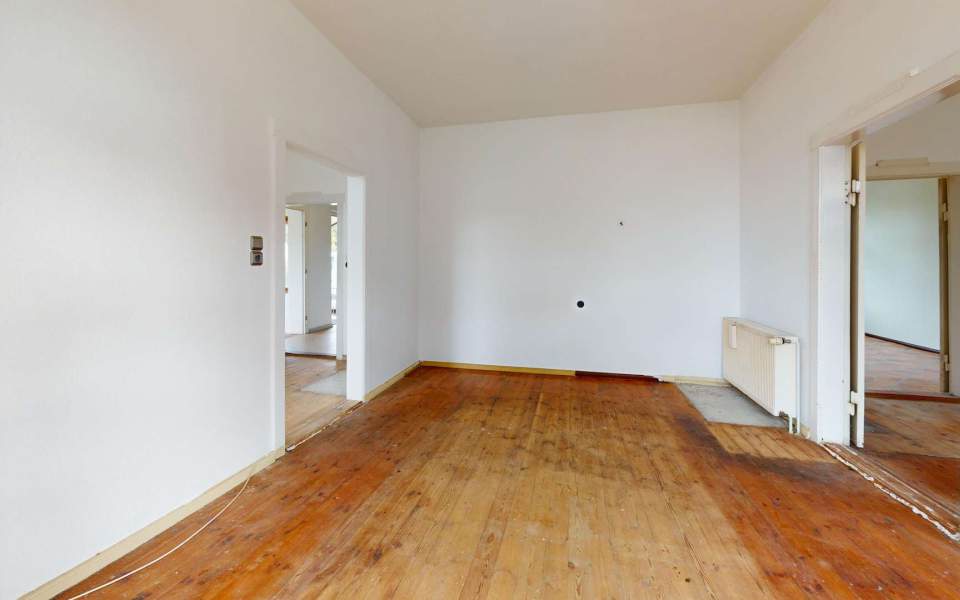 Schlafzimmer  - Wohnzimmer EG