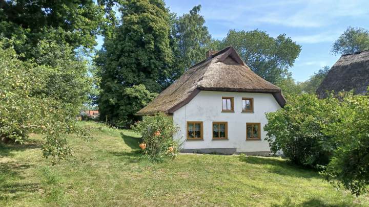 Hiddensee - Fischerhaus mit Geschichte mit großem Grundstück