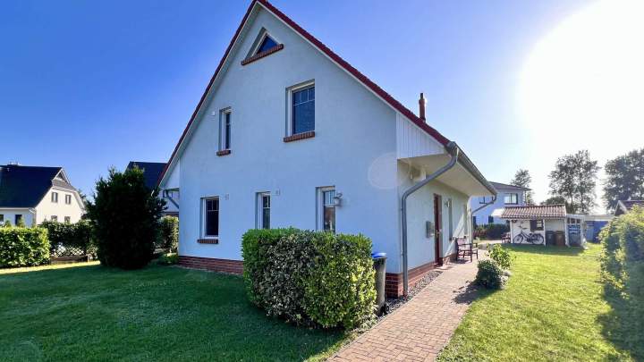 Wasserblick inklusive - Spannende Immobilie in Toplage